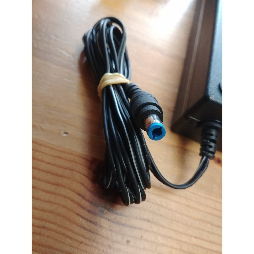 DELTA Electronics AC Adapter - Picture 4 of 4